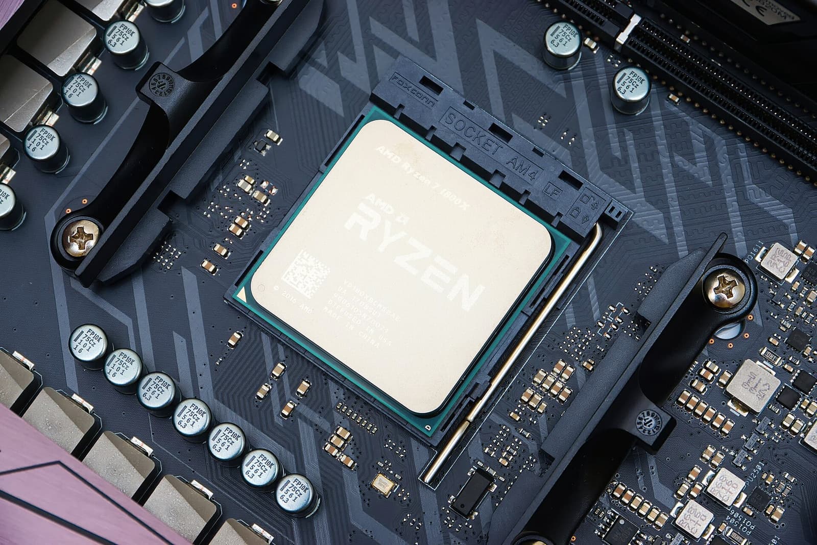 AMD Zen 6 test sonuçları ortaya çıktı: Aynı hızda Zen 5'ten yüzde 16 daha güçlü